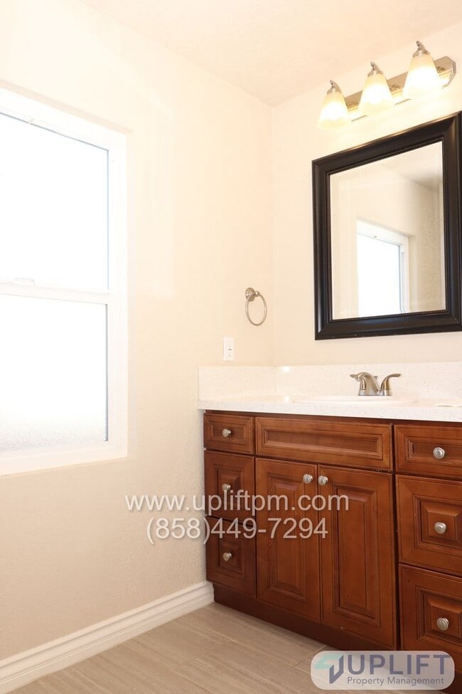 Building Photo - 15817 Fecanin Way