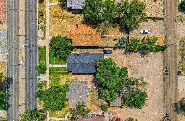 Building Photo - 2021 8th Ave