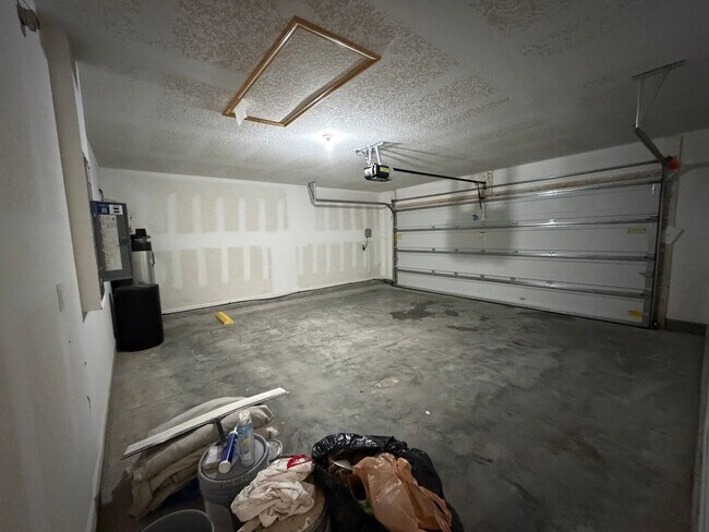 Building Photo - 3583 Sunfish Dr