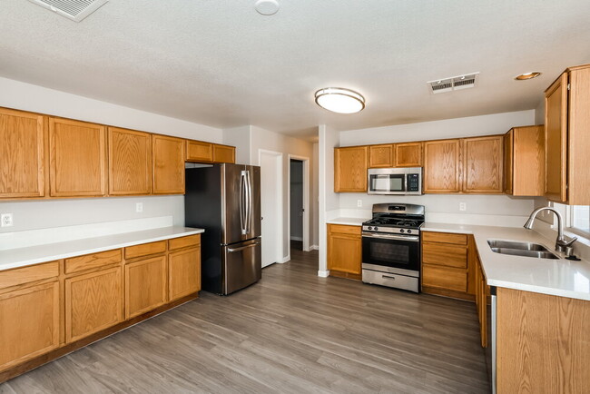 Building Photo - 4346 Ivory Jade Ave