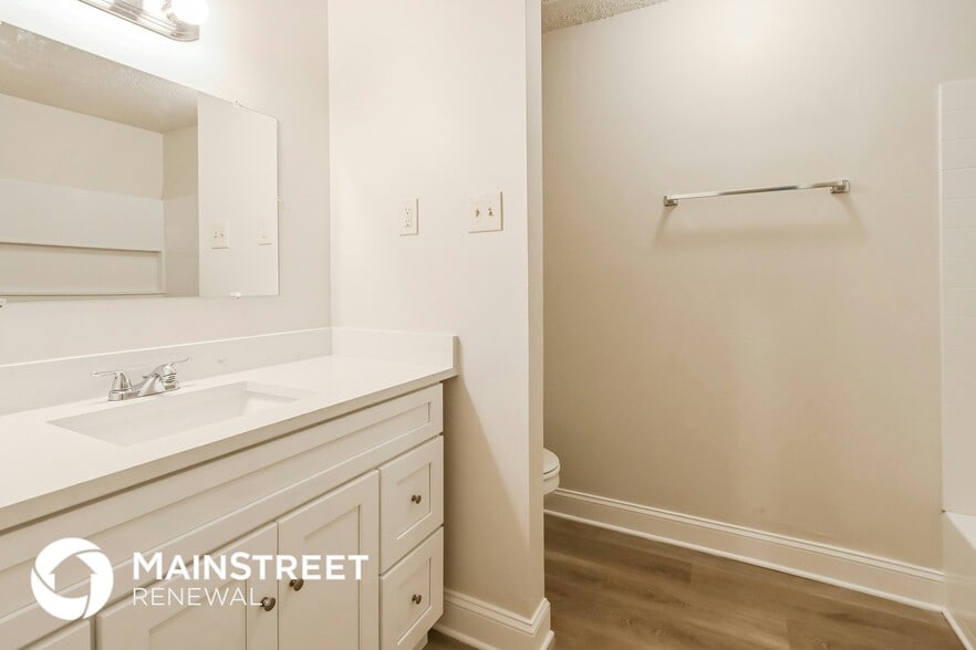 Building Photo - 4971 Craigmont Dr