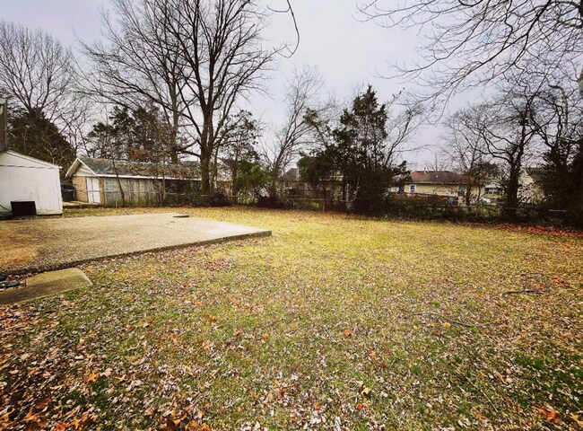 Building Photo - 9400 Moonridge Pl