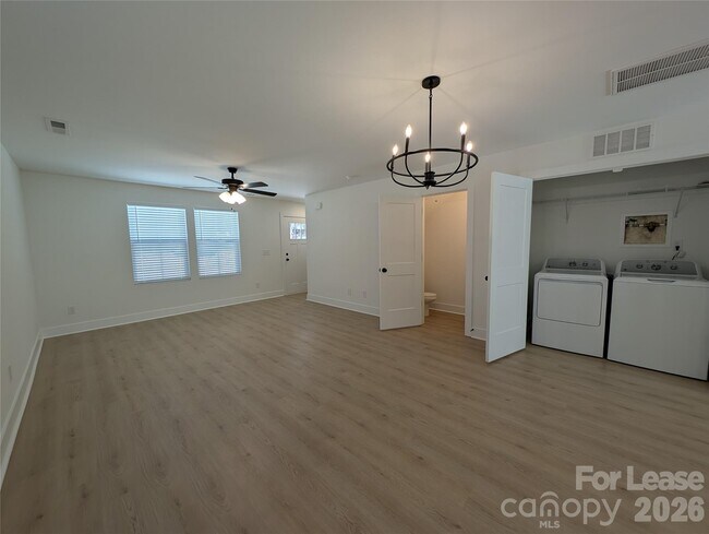 Building Photo - 1415 Arden Ave