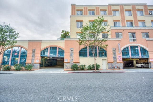 Building Photo - 580 W Main St