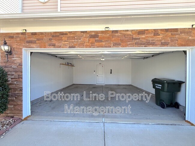 Building Photo - 7562 Red Mulberry Way