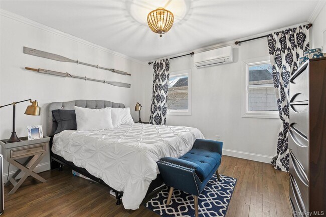 Building Photo - 3013 Mitchell Rd