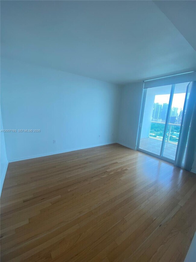 Building Photo - 2101 Brickell Ave