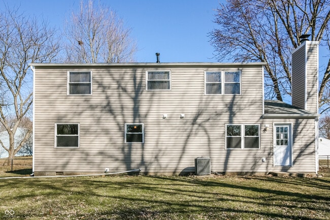 Building Photo - 8715 Timberwood Dr