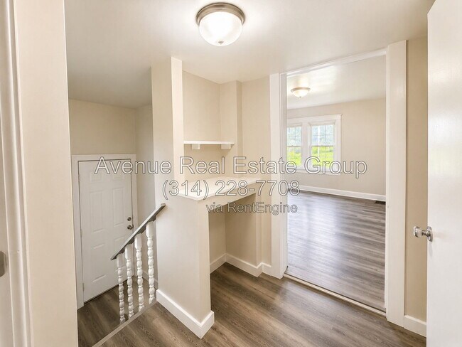 Building Photo - 8011 Ellerton Ave