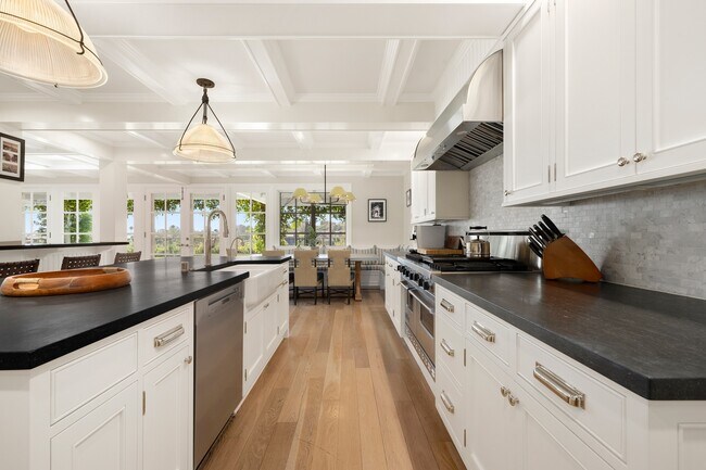 Building Photo - 521 Spoleto Dr