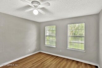 Building Photo - 2067 Wax Myrtle Ct