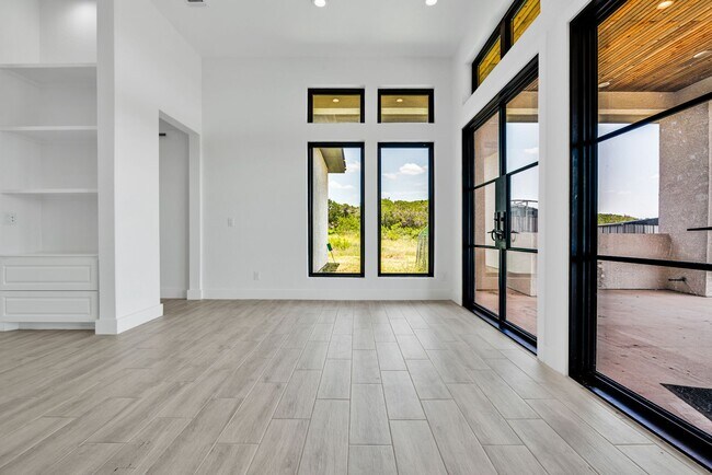 Building Photo - 364 Private Rd 2771