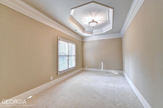 Building Photo - 8920 Doral Dr