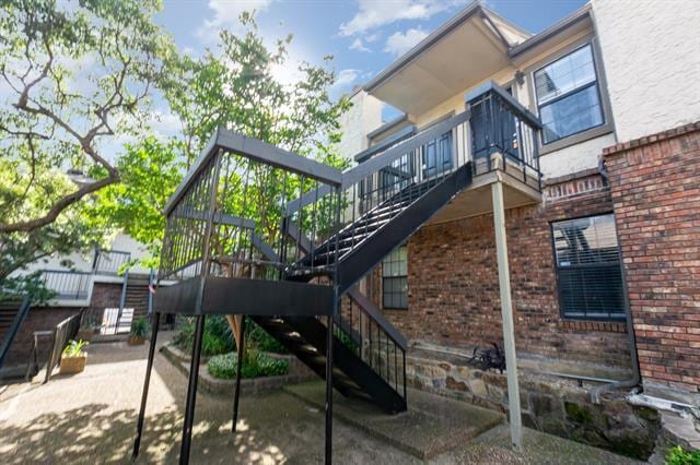 Building Photo - 8750 Park Ln
