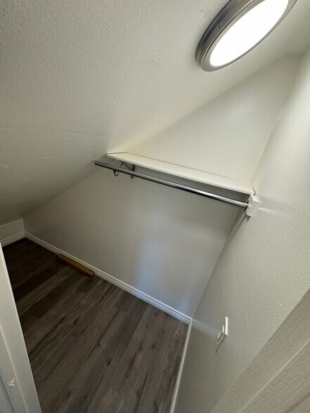 Building Photo - 3725 Glendon Ave