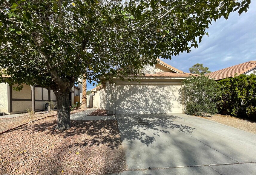 Primary Photo - 7135 Shadow Crest Dr