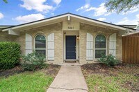 Building Photo - 5061 Amhurst Ln