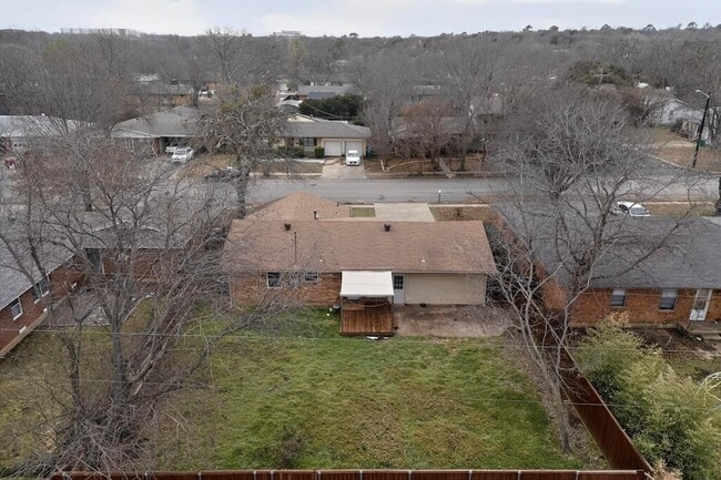 Building Photo - 1824 Cordell St