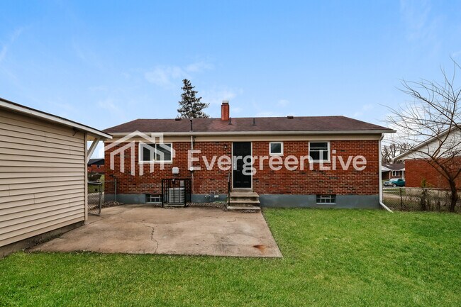 Building Photo - 5025 Ballard Dr