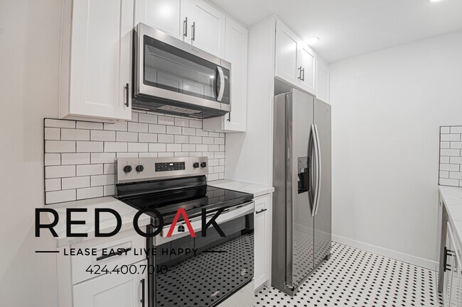 Building Photo - 463 S Maple Dr