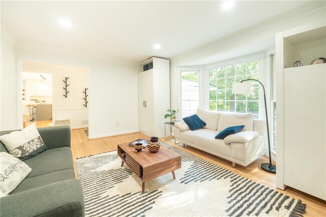 Building Photo - 7330 Hunters Branch Dr NE