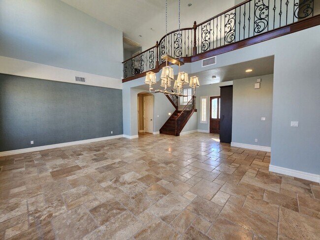 Building Photo - Beautifully Upgraded Southern Highlands Ga...
