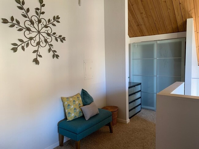 Building Photo - The cutest loft condo in Tahoe Keys - Oct ...