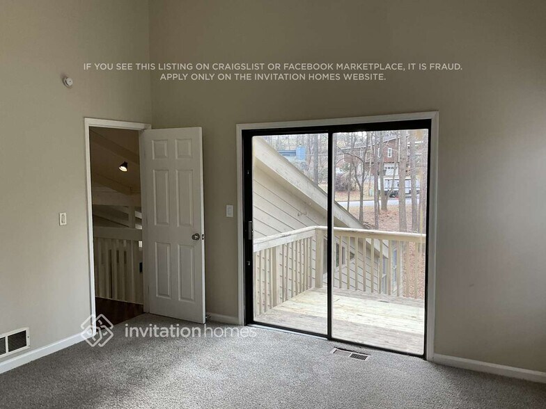 Building Photo - 4745 N View Rd NW