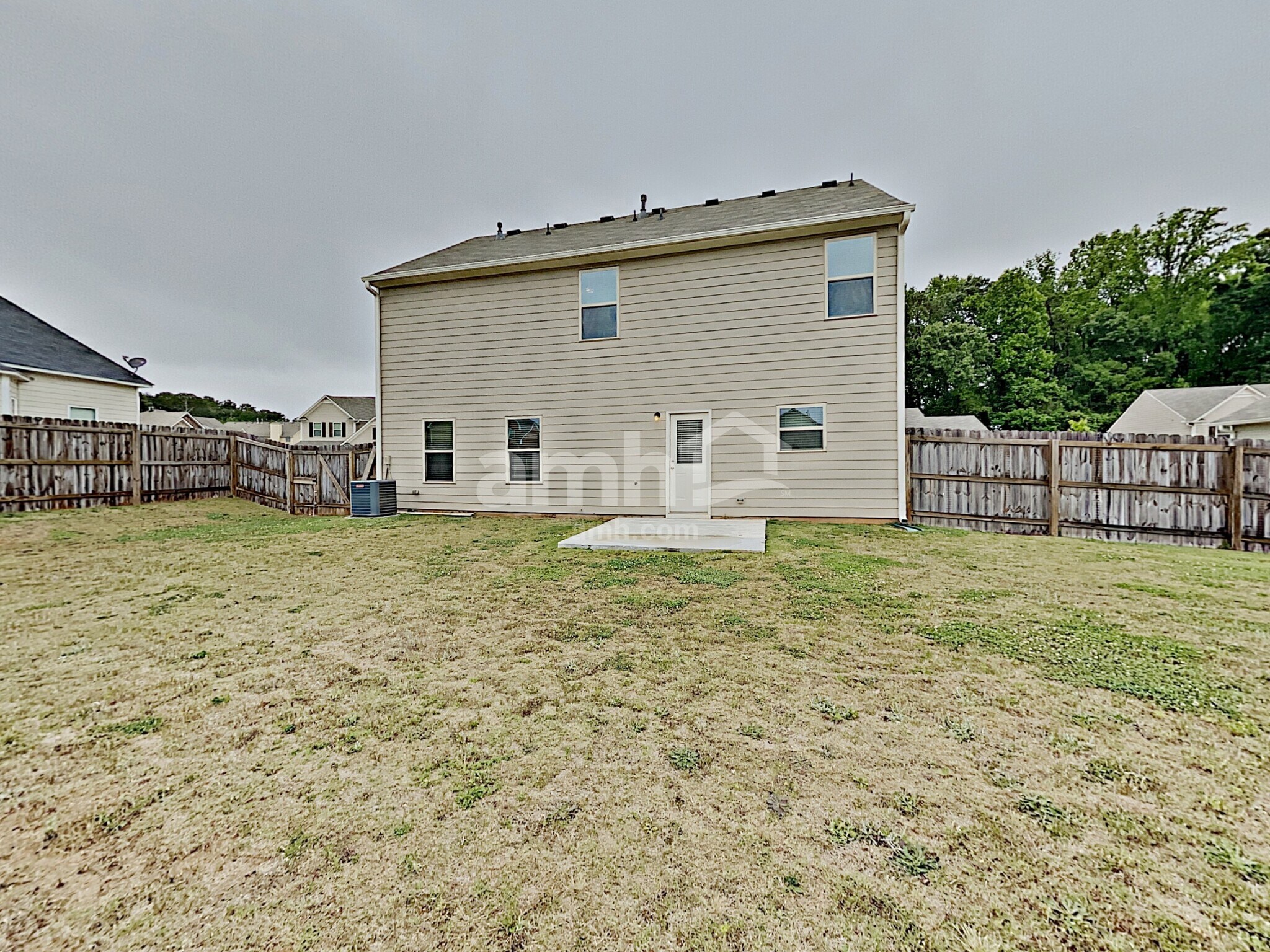 Building Photo - 3506 Mica Cir SE