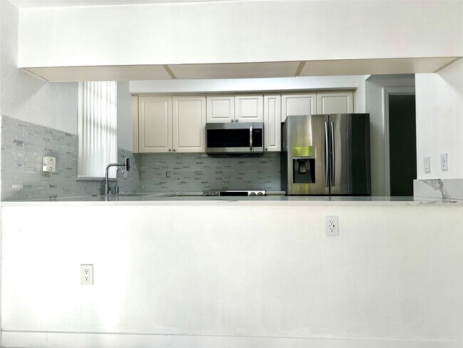 Building Photo - 6500 W Sample Rd