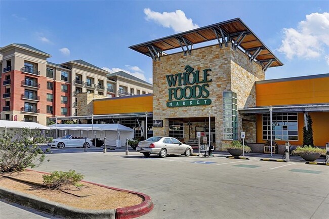 Building Photo - 1026 Van Buren St