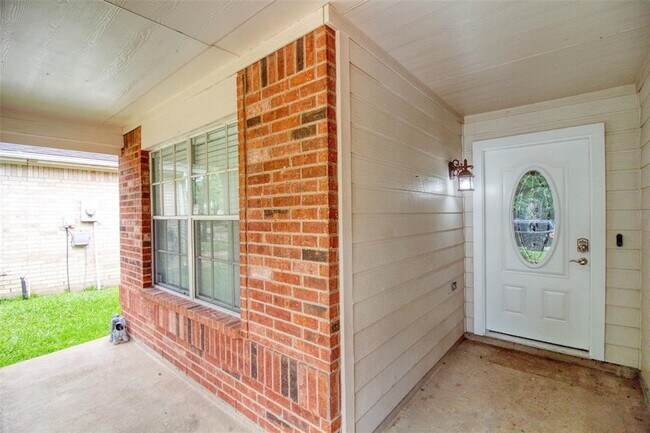 Building Photo - 21222 Somerset Park Ln