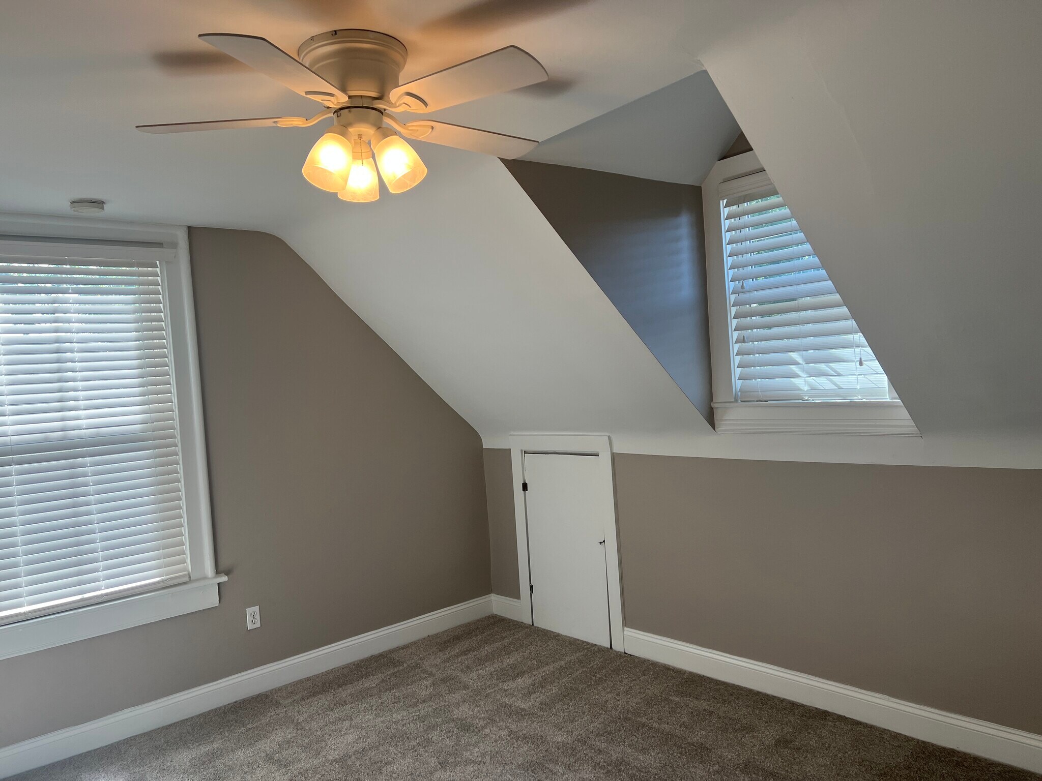 Building Photo - 502 Wirtz Way