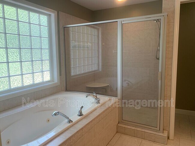 Building Photo - 119 Tullamore Trail