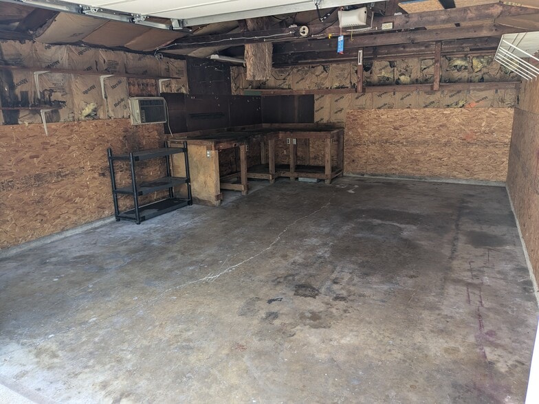 Building Photo - 46 Kaydon Dr