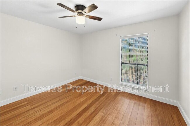 Building Photo - 1108 Quail Valley Ln