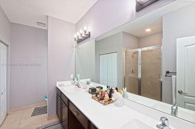 Building Photo - 8175 NW Greenbank Cir