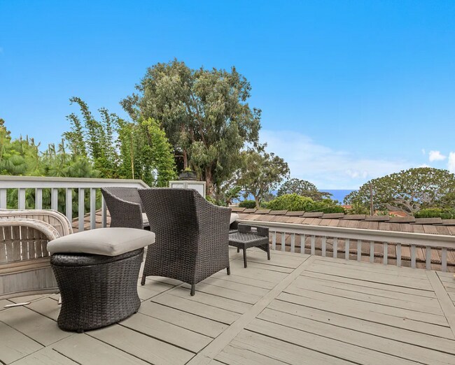 Building Photo - Unfurnished Village of Del Mar Home Boasti...