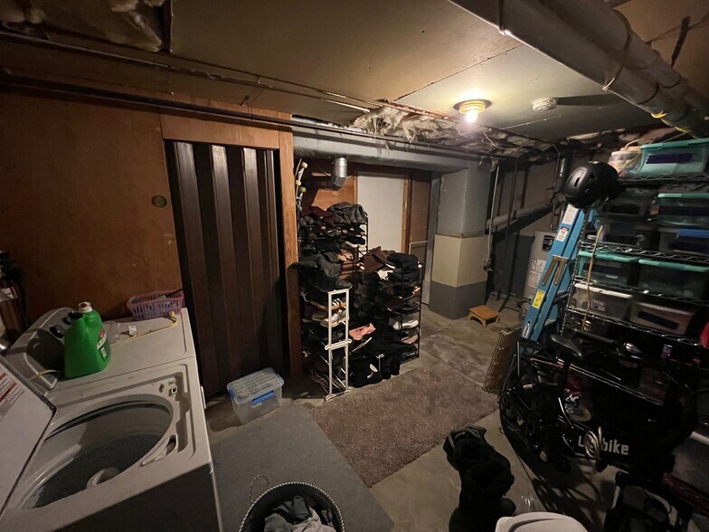 Building Photo - 37B Timrod Dr