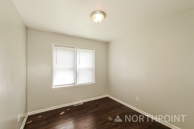 Building Photo - 3 BR/1.5BA | Newly Renovated Single Family Home | 1-Car Covered Parking | Gated backyard