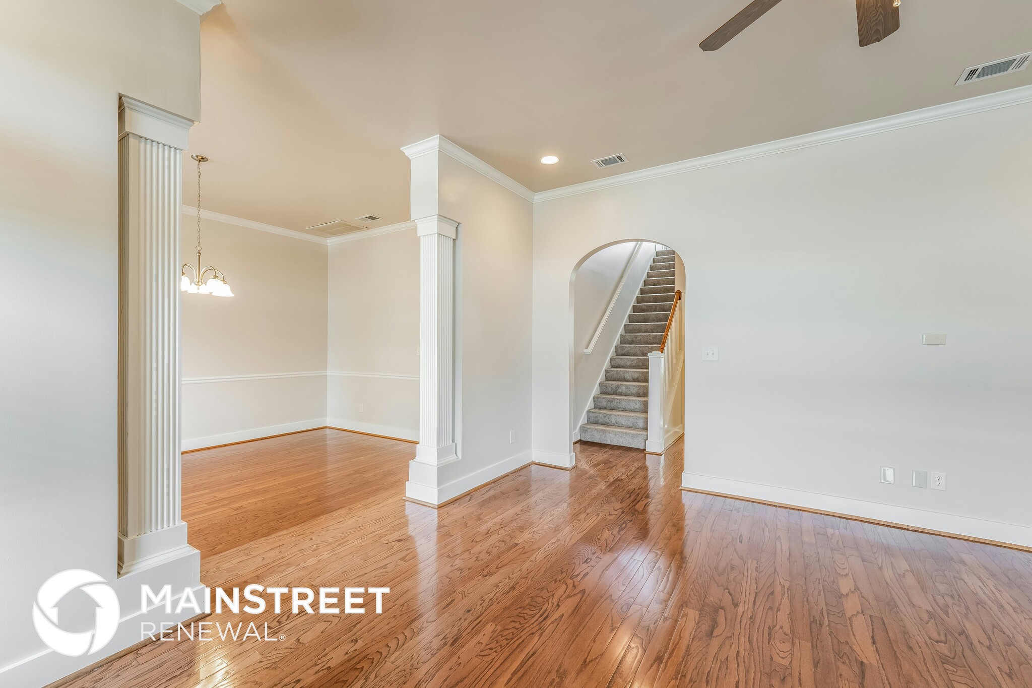 Building Photo - 6229 S Clubview Cir