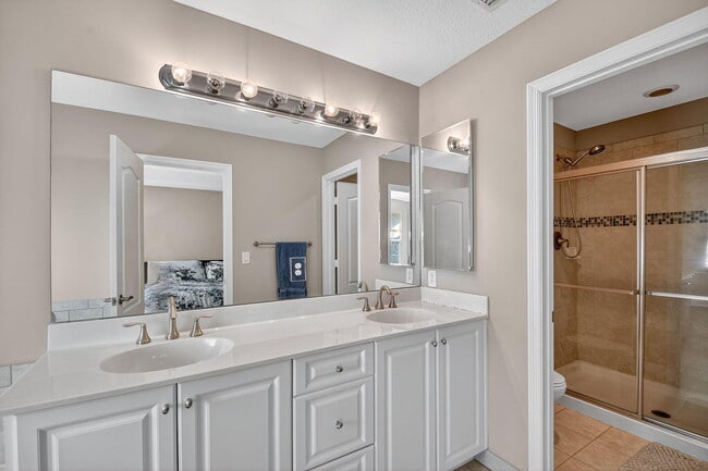 Building Photo - 5296 Palm Colony Dr