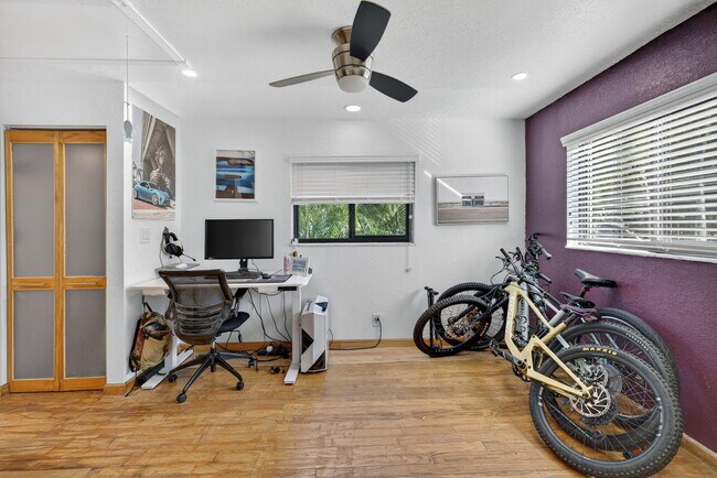 Building Photo - 4491 Crystal Lake Dr