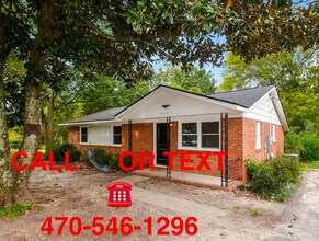 Building Photo - 4030 Village Dr