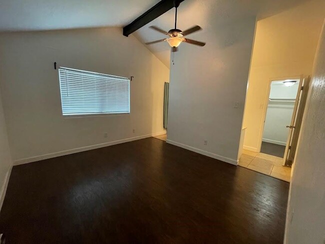Building Photo - 5100 Galen Ct