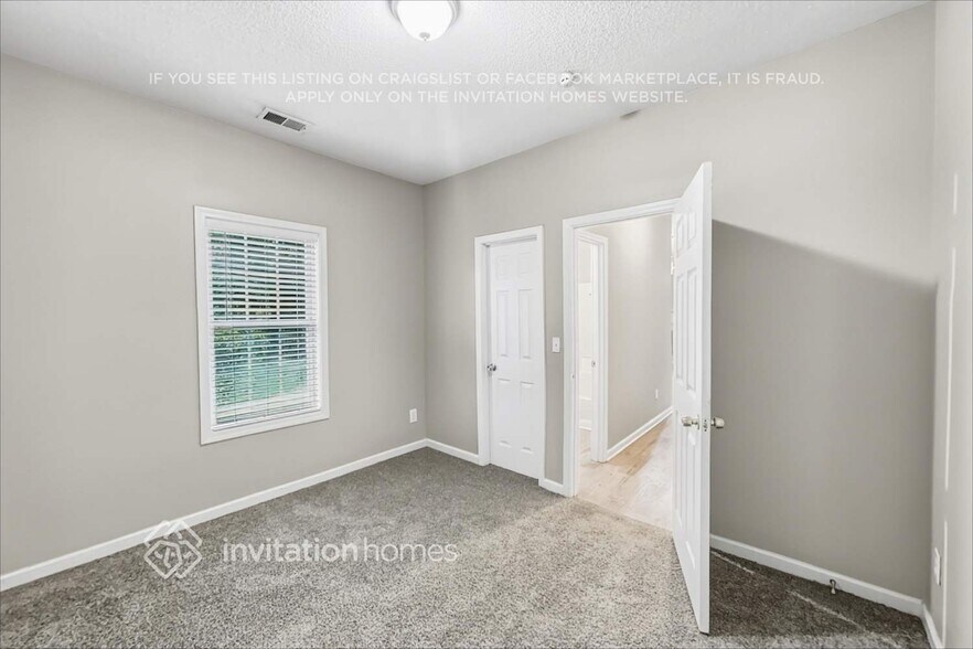 Building Photo - 8220 River Mill Ct