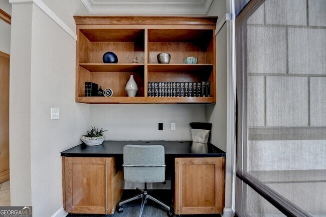 Building Photo - 3445 N Stratford Rd NE