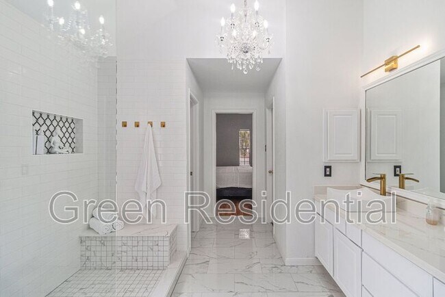 Building Photo - 11230 Sunshine Park Dr