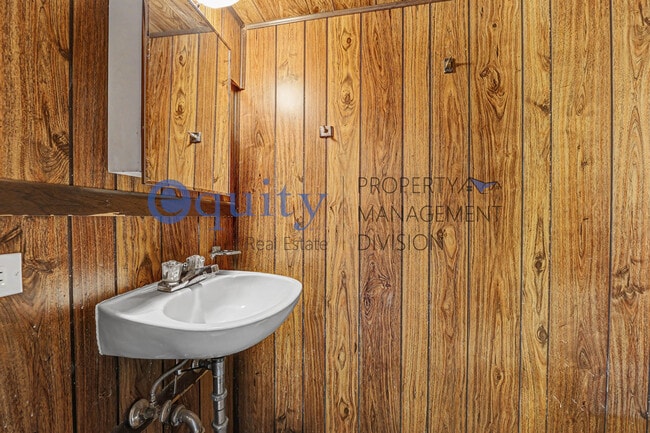 Building Photo - 4893 S Wasatch St