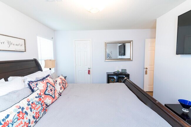 Building Photo - 28830 Bosque River Ct